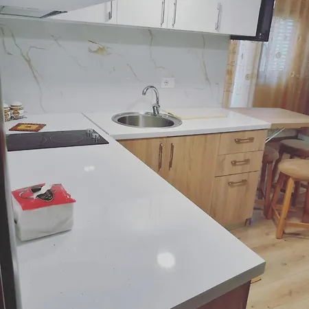 Pogradec Lake Apartments *