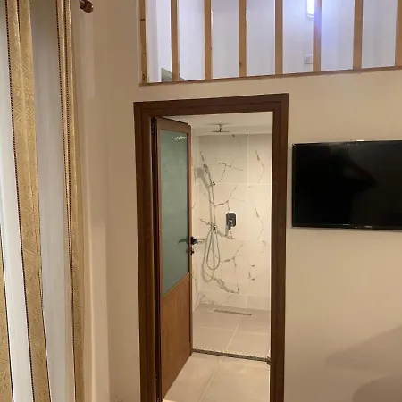 Pogradec Lake Apartments