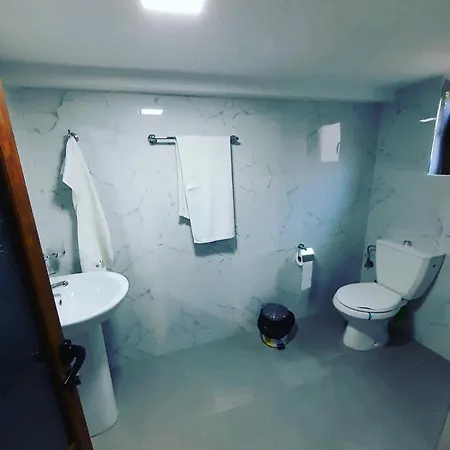شقة Pogradec Lake Apartments بورغراديك